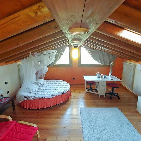 דירות ולדוביאדנה Casa Dolce Casa חדר תמונה